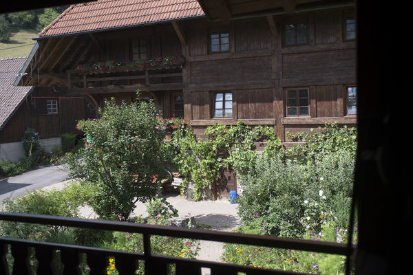 Ausblick vom zweiten Balkon Richtung Hof